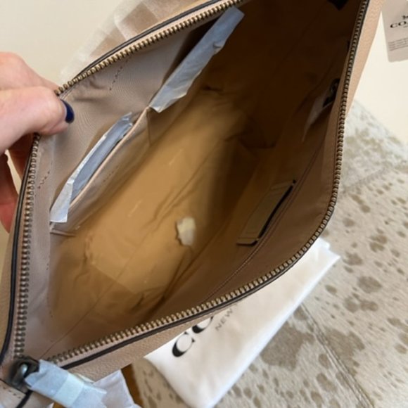 Coach New Messenger Crossbody bag, color Beige/Natural - Picture 8 of 8